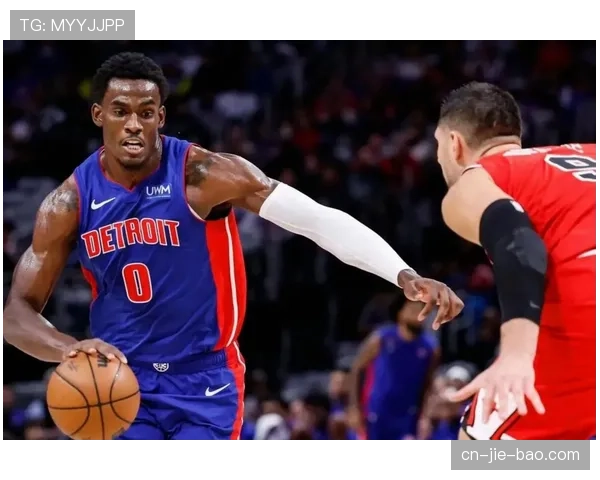 述评：尽管失利，活塞队年轻中锋单场7帽展现惊人护框潜力